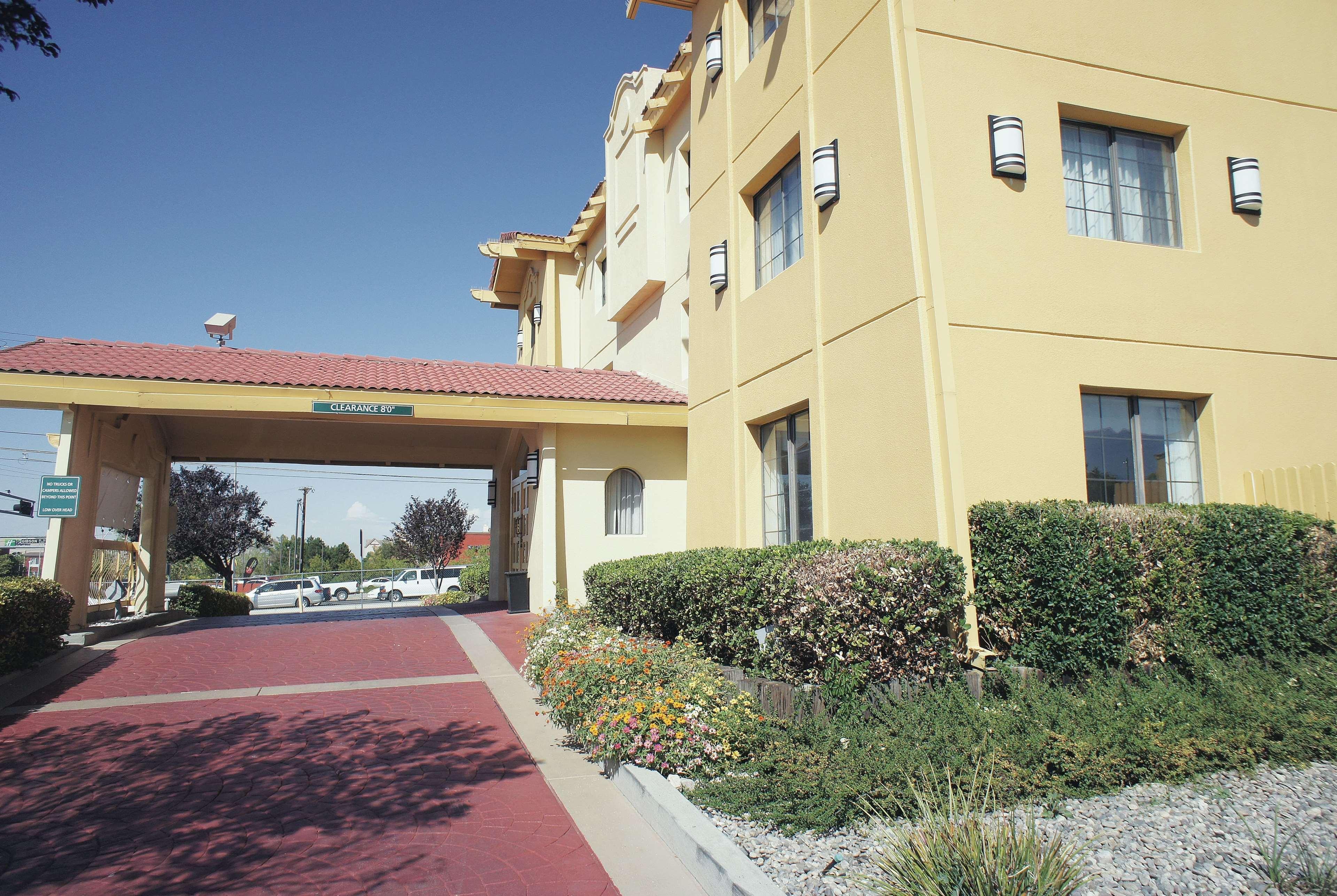 La Quinta Inn By Wyndham Albuquerque Airport Exterior foto