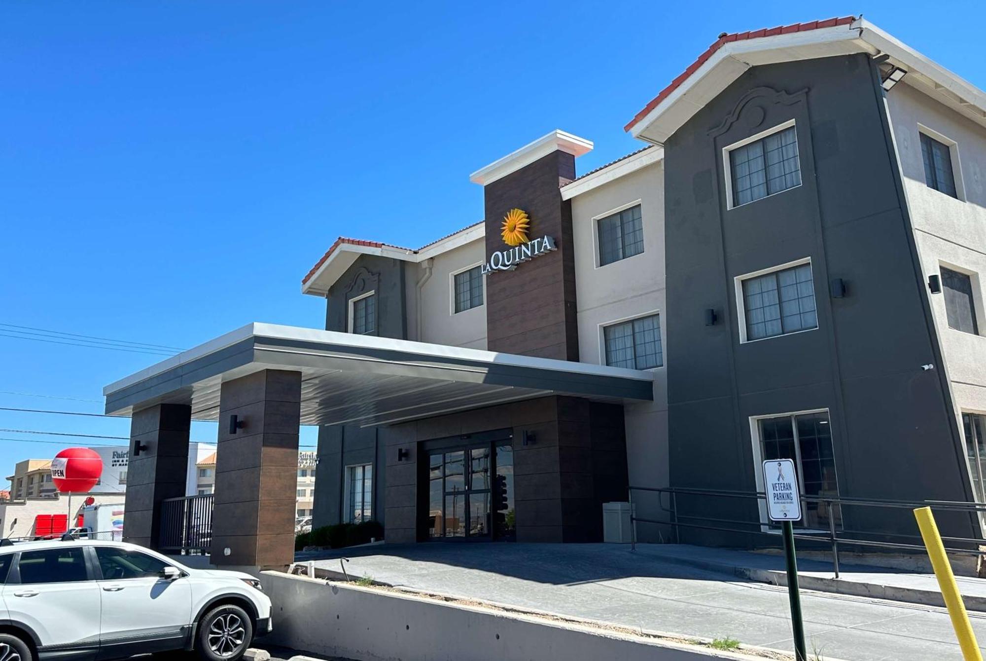 La Quinta Inn By Wyndham Albuquerque Airport Exterior foto